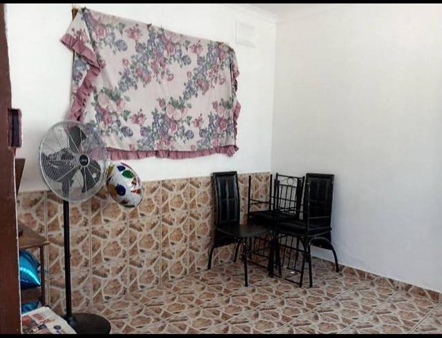 1 BEDROOM PROPERTY TO RENT IN MONTFORD